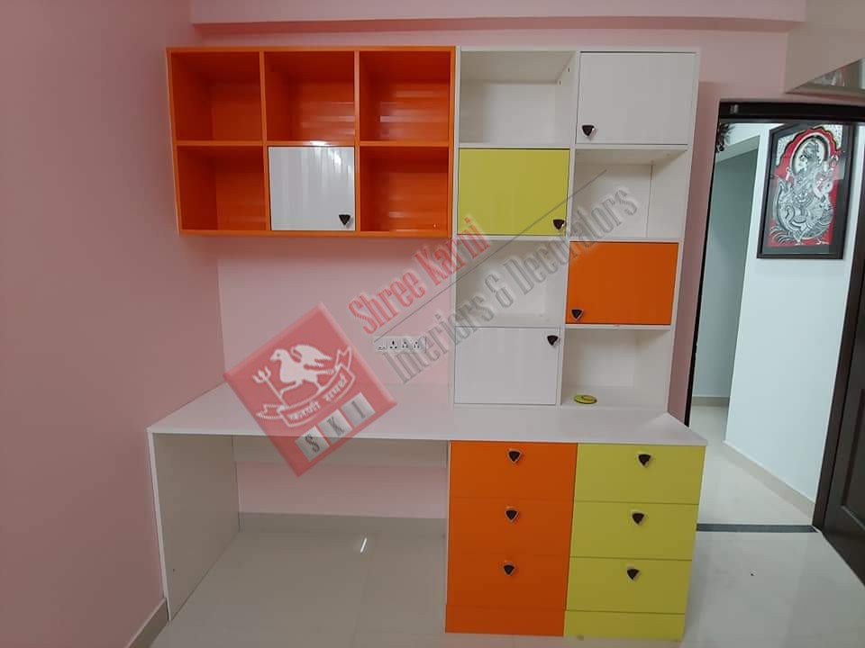 Tables manufacturer in Marthahalli